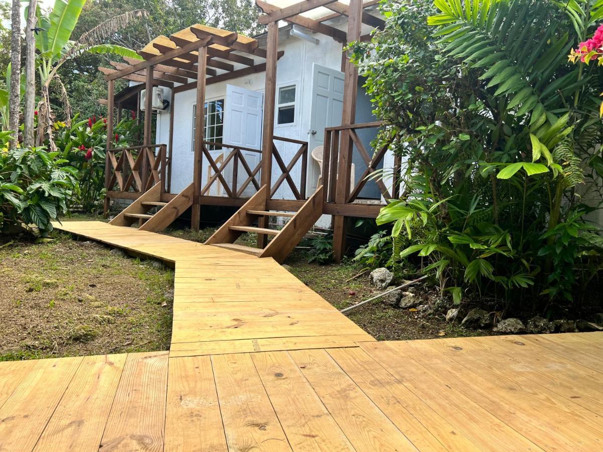 Jamaica Colors Hotel And Eco-Retreat Port Antonio Exterior photo
